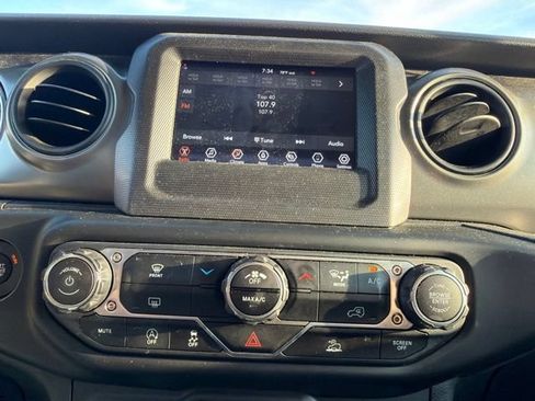Used 2023 Jeep Wrangler Unlimited Sport AWD/4WD image 27