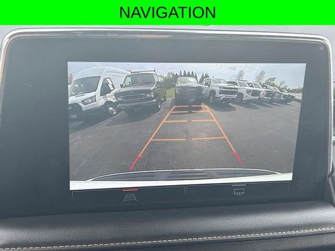 Used 2023 GMC Yukon XL AT4 AWD/4WD image 15