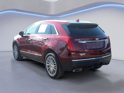 Used 2018 Cadillac XT5 Luxury w/ Driver Awareness Package image 4
