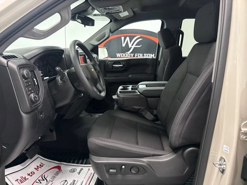 New 2026 Chevrolet Silverado 1500 Custom w/ LPO, Dark Essentials Package AWD/4WD image 9
