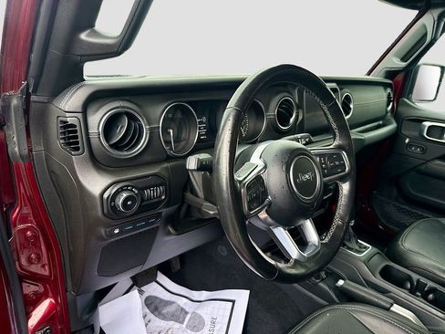 Used 2021 Jeep Wrangler Unlimited Sahara w/ Cold Weather Group AWD/4WD image 10