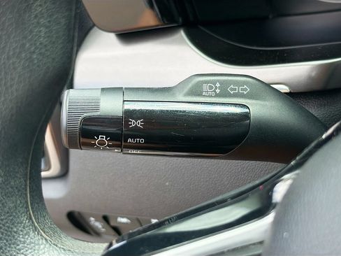 Used 2022 Kia Sorento LX FWD image 22