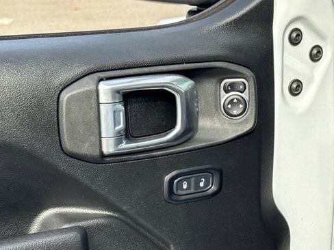 Used 2022 Jeep Wrangler Unlimited Rubicon 4xe w/ Steel Bumper Group image 21