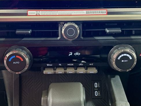 New 2026 Toyota Tacoma TRD Off-Road AWD/4WD image 15