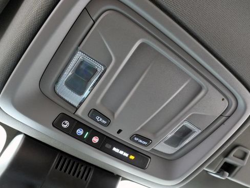 Used 2025 Chevrolet Silverado 2500 LT AWD/4WD image 31