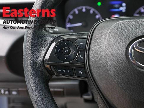 Used 2025 Toyota Corolla LE FWD image 14