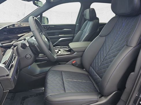 New 2026 Cadillac Escalade IQ Sport 1 w/ LPO, ONYX Package image 17
