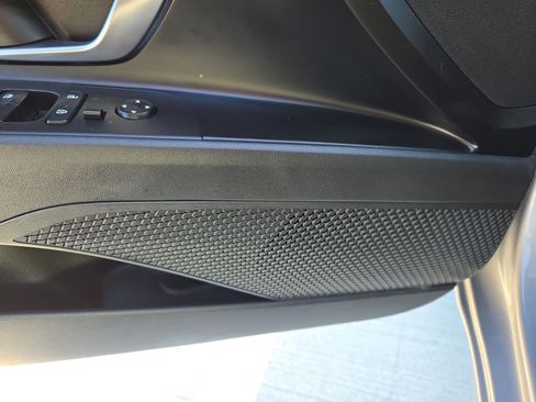 Used 2021 Hyundai Elantra SEL FWD image 14