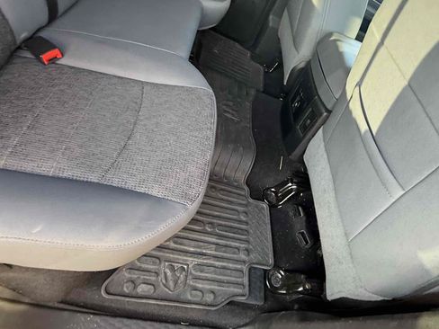 Used 2017 RAM 1500 Big Horn RWD image 23