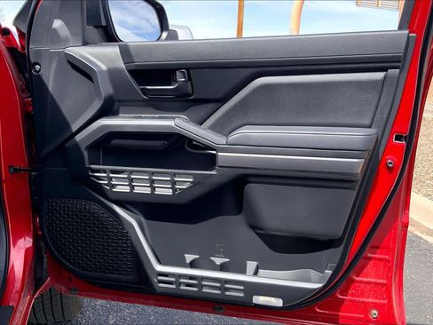 Certified 2025 Toyota Tacoma SR5 image 22