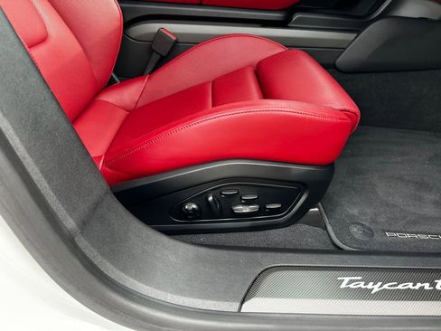 Used 2020 Porsche Taycan Turbo S image 38