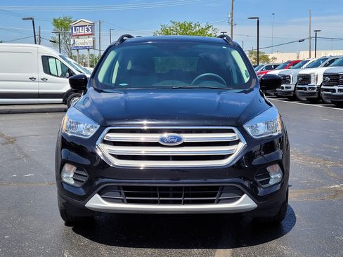 Used 2018 Ford Escape SE image 9