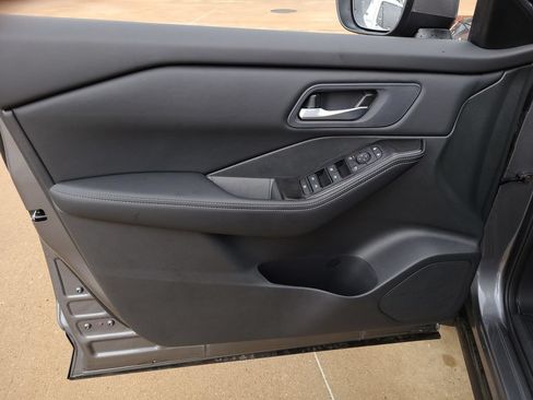 New 2026 Nissan Rogue SV w/ Cold Weather Package FWD image 13