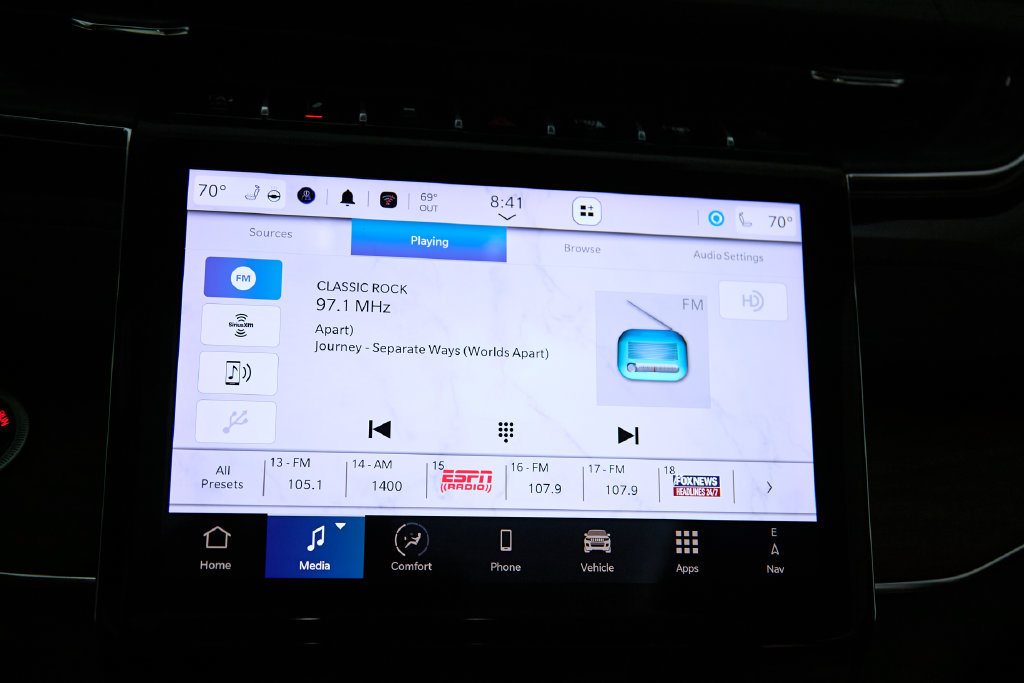 Used 2025 Jeep Grand Cherokee Summit w/ Obsidian Package AWD/4WD image 31