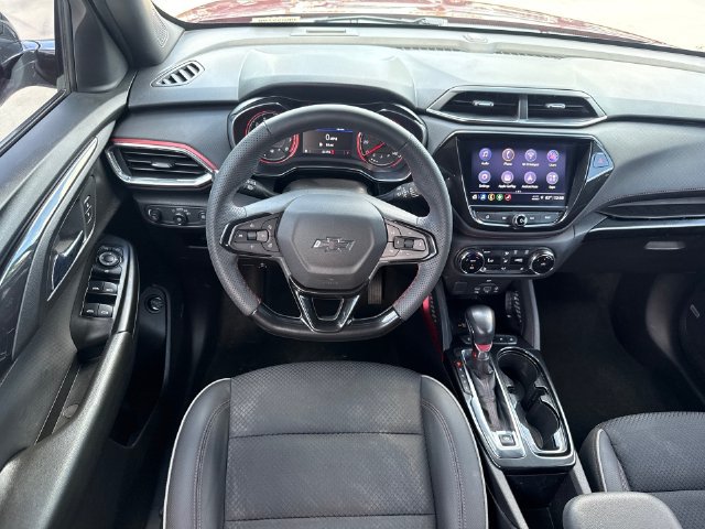 Used 2023 Chevrolet TrailBlazer RS w/ Sun and Liftgate Package FWD image 23