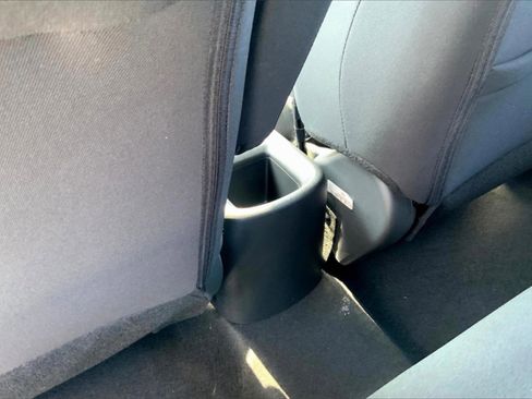 New 2025 Nissan Kicks Play S image 12