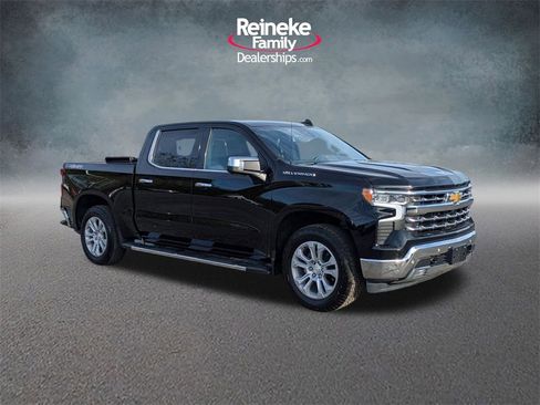 Used 2022 Chevrolet Silverado 1500 LTZ image 3