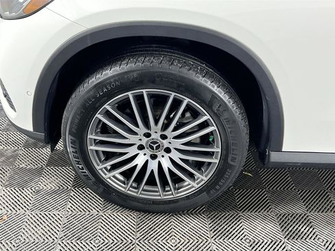 Certified 2023 Mercedes-Benz GLC 300 4MATIC image 29