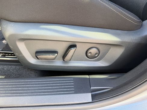 Used 2026 Nissan Rogue SV image 18