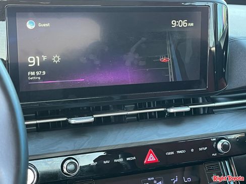 Used 2022 Kia Carnival SX FWD image 27
