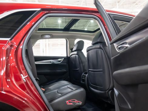 Used 2017 Cadillac XT5 Luxury image 19