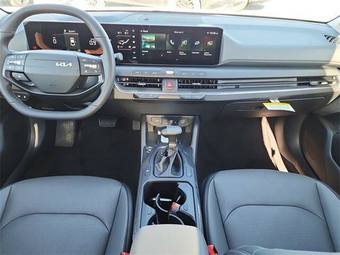 New 2026 Kia K4 EX image 17