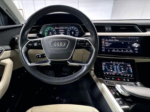 Used 2024 Audi Q8 e-tron Premium Plus w/ Premium Plus Package AWD/4WD image 8