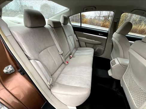 Used 2013 Subaru Legacy 2.5i Premium w/ All-Weather Pkg image 19