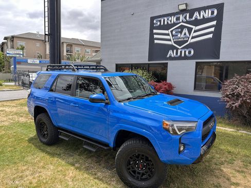 Used 2019 Toyota 4Runner TRD Pro AWD/4WD image 2