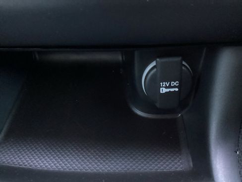 Used 2023 Dodge Charger R/T w/ Blacktop Package image 23