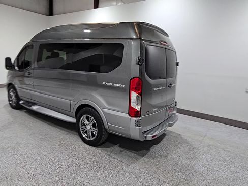 Used 2015 Ford Transit 150 130 Low Roof w/ Exterior Upgrade Package RWD image 2