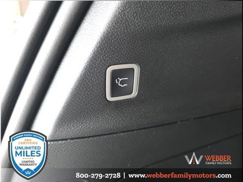 New 2026 Chrysler Voyager LX image 8