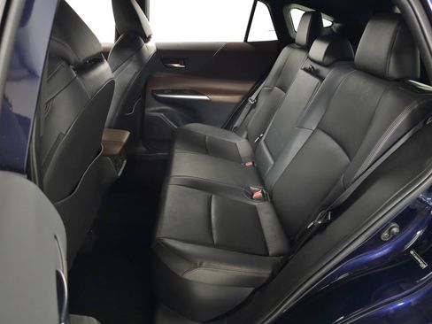 Used 2021 Toyota Venza XLE w/ Softex Package AWD/4WD image 30