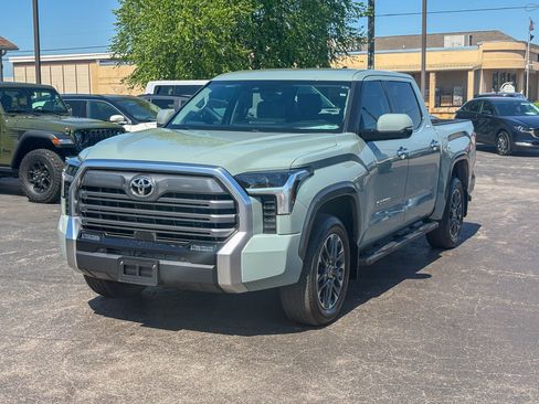 Used 2024 Toyota Tundra Limited w/ Power Package AWD/4WD image 5