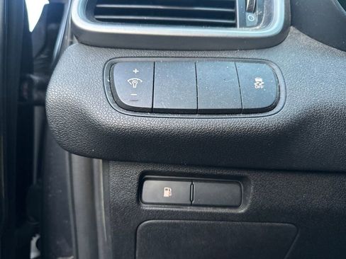 Used 2016 Kia Sorento LX w/ LX Convenience Package image 16