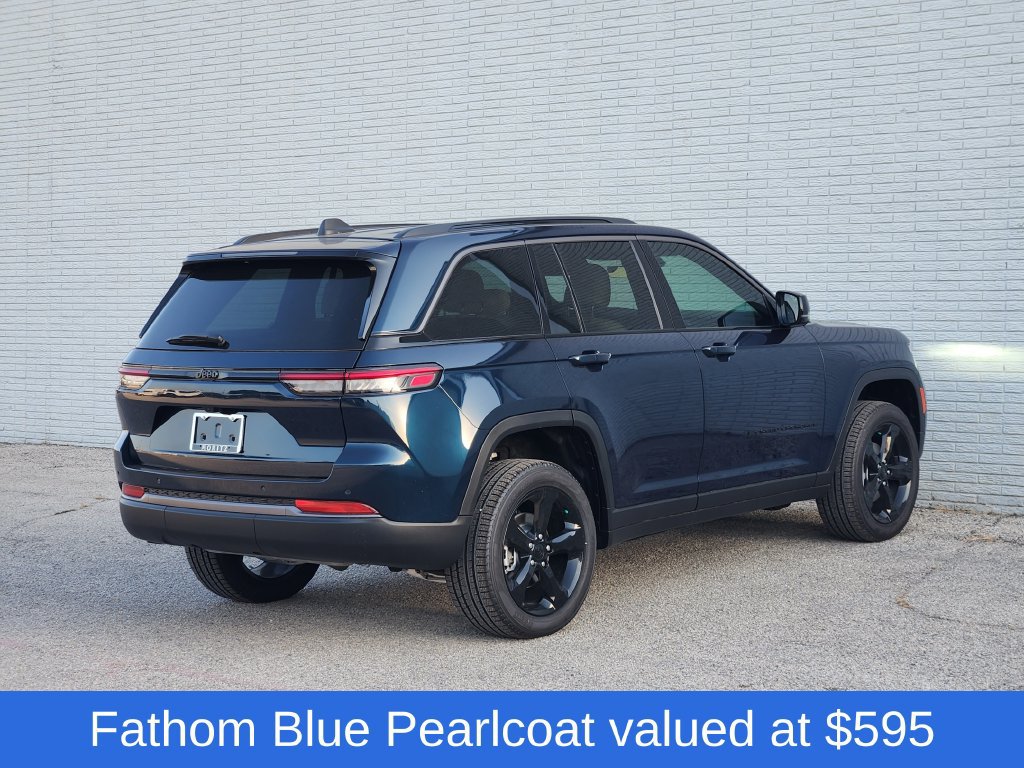 New 2026 Jeep Grand Cherokee Limited w/ Limited Altitude Package RWD image 4