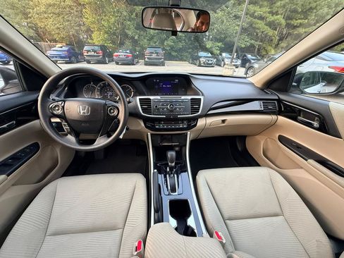 Used 2016 Honda Accord LX image 2