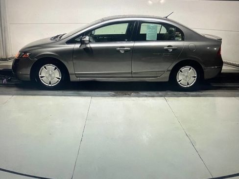 Used 2006 Honda Civic Hybrid Sedan image 2