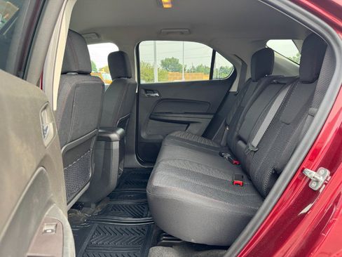 Used 2017 Chevrolet Equinox LT w/ Convenience Package FWD image 16