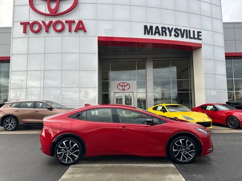 Certified 2025 Toyota Prius Plug-In Hybrid image 2