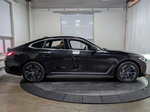 Used 2024 BMW i4 eDrive35 w/ Premium Package image 9