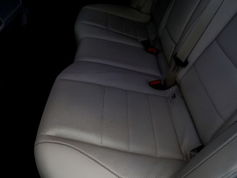 Used 2021 Mercedes-Benz GLE 350 image 25
