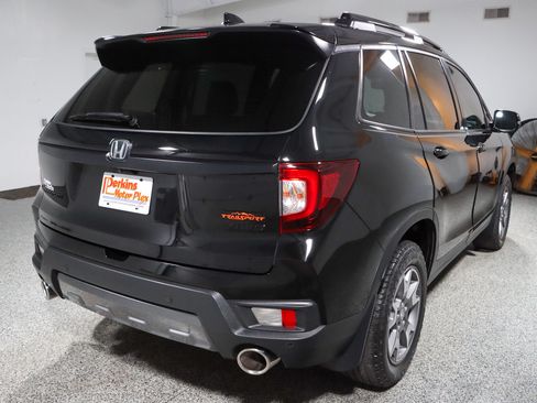 Used 2023 Honda Passport TrailSport image 7
