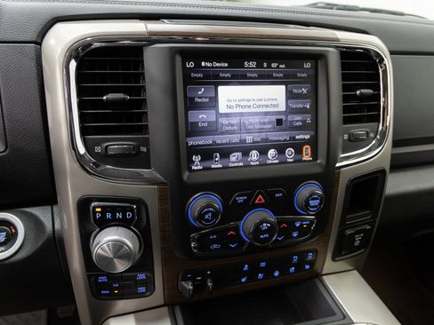 Used 2016 RAM 1500 Laramie w/ Convenience Group image 19