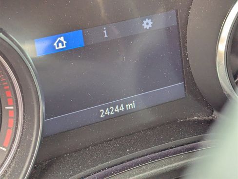 Used 2023 Buick Encore GX Select w/ Sport Touring Package image 9