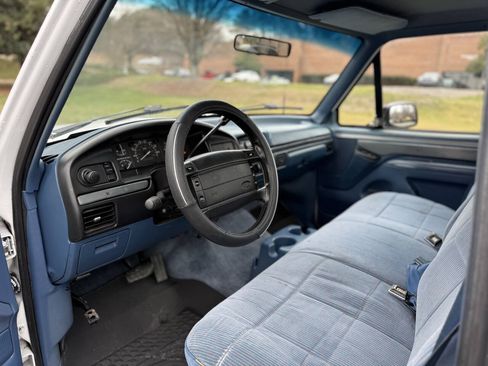 Used 1994 Ford F150 XL RWD image 9