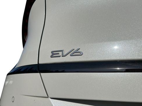 Used 2024 Kia EV6 GT-Line AWD/4WD image 36