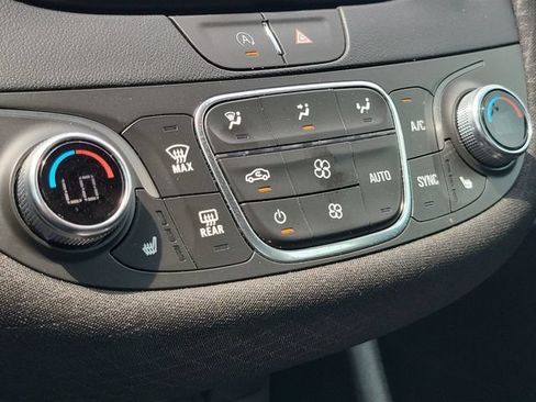 Used 2025 Chevrolet Malibu LT FWD image 29