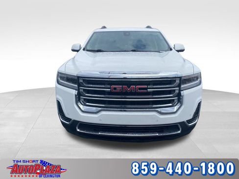 Used 2023 GMC Acadia SLE w/ Driver Convenience Package image 2