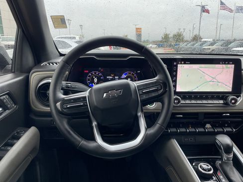 Used 2025 Chevrolet Colorado ZR2 image 13